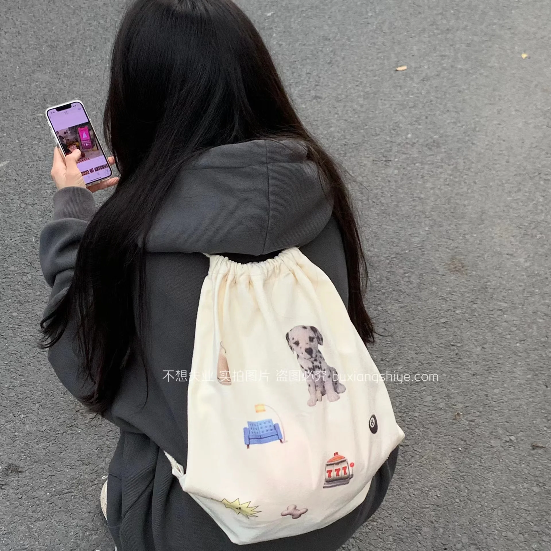 Retro Puppy Print Shoulder Canvas Bag Cute Cartoon Penguin Drawstring School Backpack for Student Korean Ins Soft Cloth Handbag
Retro Puppy Print Shoulder Canvas Bag Cute Cartoon Penguin Drawstring School Backpack for Student Korean Ins Soft Cloth Handbag