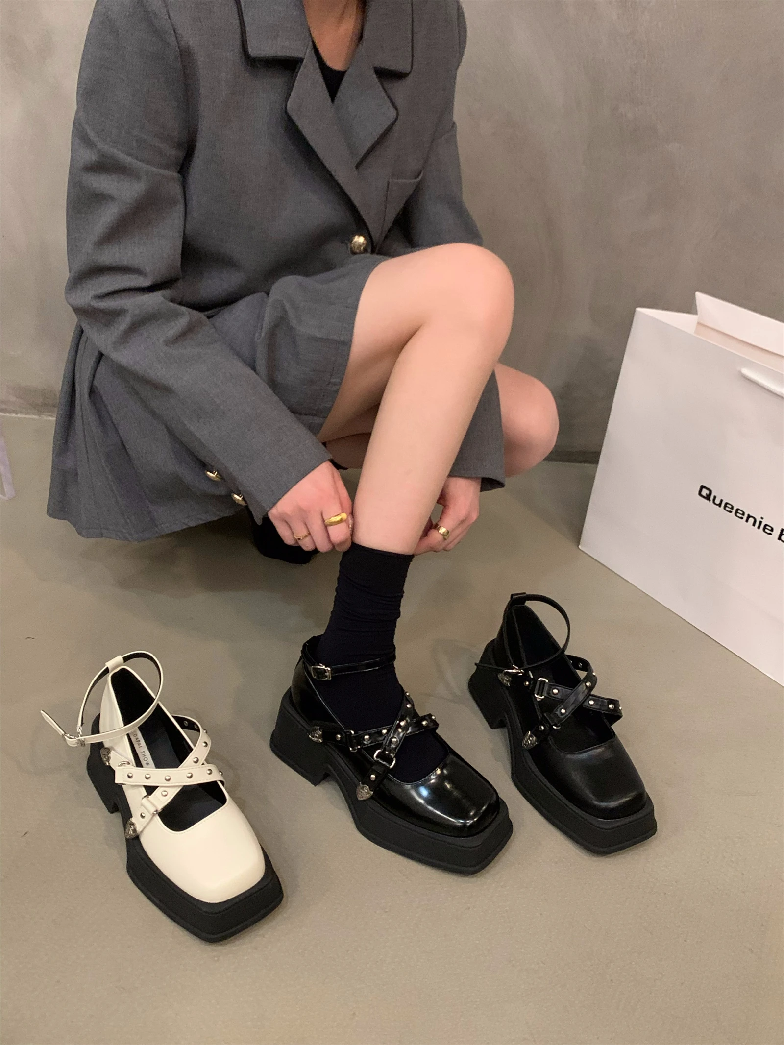 Women Pumps Mary Jane Derby Metal Decoration Platform Flat Heel Female Shoes Ladies Wedge Lolita Gothic Harajuku Punk Footwear
Women Pumps Mary Jane Derby Metal Decoration Platform Flat Heel Female Shoes Ladies Wedge Lolita Gothic Harajuku Punk Footwear
