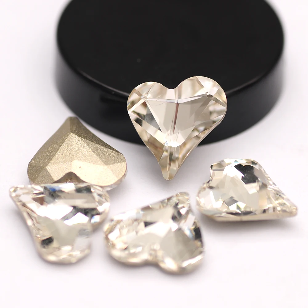 YANRUO 4809 5A Sweet Heart Crystal Clear Glass Glitter Rhinestones Crafts 3D Nail Art Accessories Beads For Design Decorations
YANRUO 4809 5A Sweet Heart Crystal Clear Glass Glitter Rhinestones Crafts 3D Nail Art Accessories Beads For Design Decorations