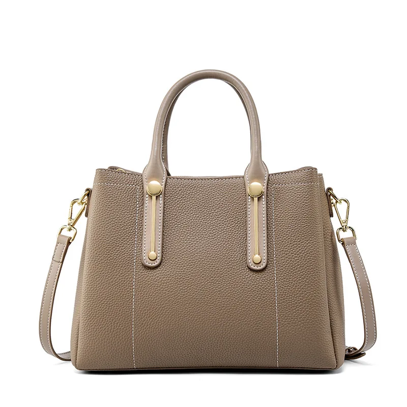 Genuine Leather First layer cowhide handbag women's summer commuting bag women's 2024 new fashion large capacity mother bag
Genuine Leather First layer cowhide handbag women's summer commuting bag women's 2024 new fashion large capacity mother bag