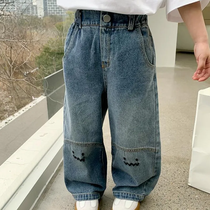 Girls' Jeans Spring And Summer New Style Children's Straight-leg Medium And Large Children's Wide-leg Spring Loose Trousers
Girls' Jeans Spring And Summer New Style Children's Straight-leg Medium And Large Children's Wide-leg Spring Loose Trousers