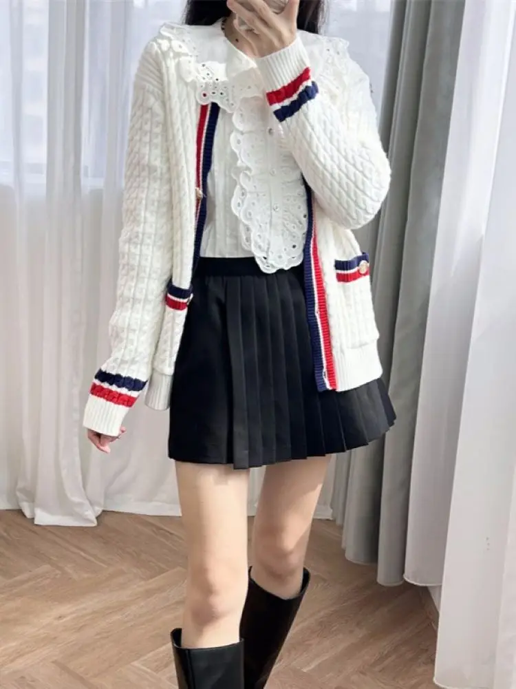 

Women White Knitted Cardigan Color Contrast V-Neck Single Breasted Long Sleeve Casual Spring 2024 Sweater