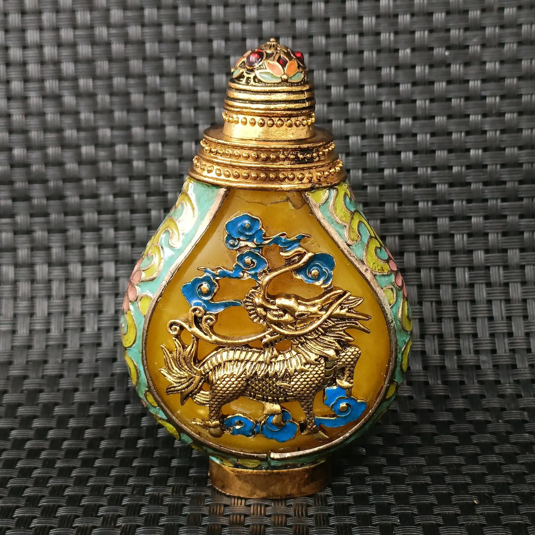 Kirin Snuff бутылка домашние ремесла антикварная коллекция изысканный уникальный дизайн декоративные украшения
Kirin Snuff бутылка домашние ремесла антикварная коллекция изысканный уникальный дизайн декоративные украшения