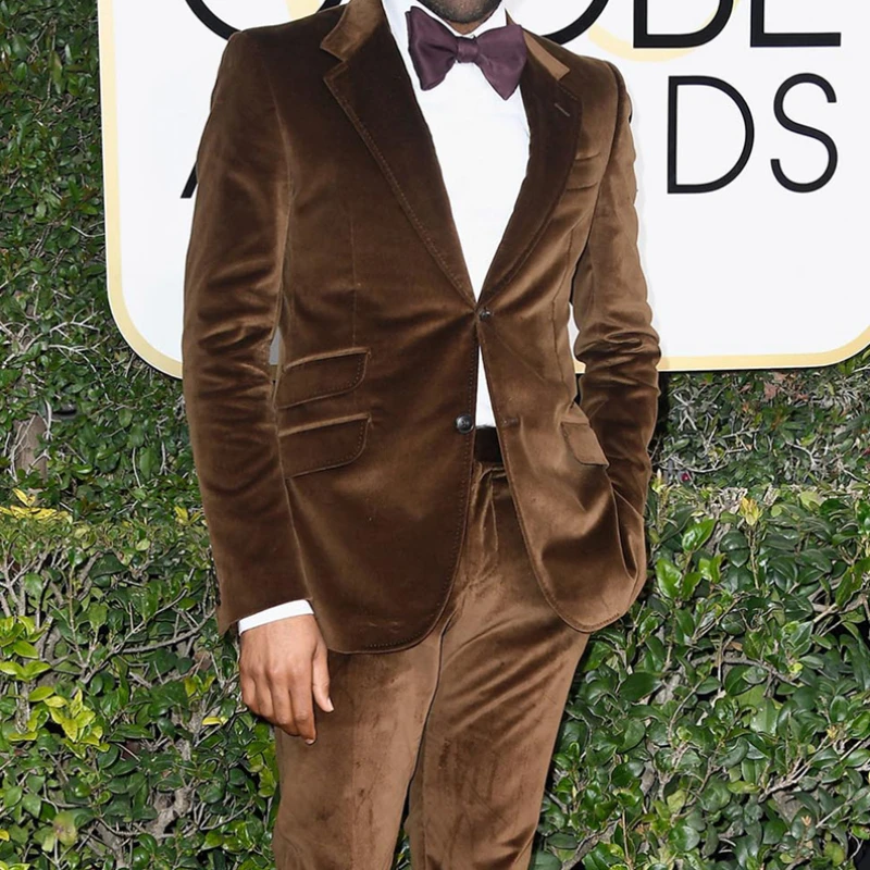 Brown Velvet Prom Suits for Mens Slim Fit 2 Piece Wedding Groom Tuxedos Male Fashion Suit Set Jacket with Pants 2023
Brown Velvet Prom Suits for Mens Slim Fit 2 Piece Wedding Groom Tuxedos Male Fashion Suit Set Jacket with Pants 2023