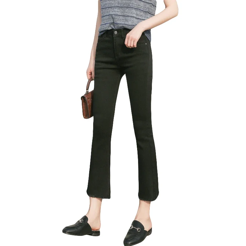 Женские джинсы 2022, трендовые черные расклешенные женские укороченные брюки, новые узкие весенние джинсы с высокой талией и бахромой в Корейском стиле 
Женские джинсы 2022, трендовые черные расклешенные женские укороченные брюки, новые узкие весенние джинсы с высокой талией и бахромой в Корейском стиле