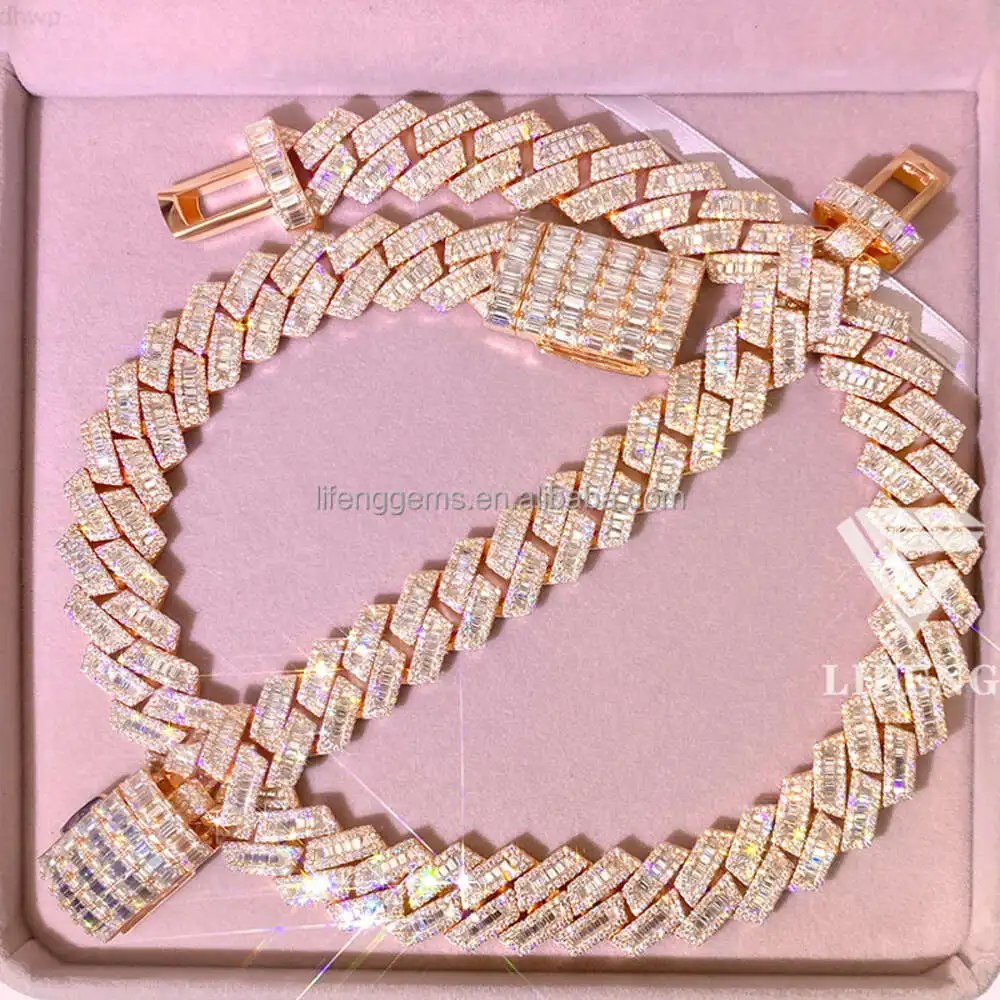 Mixed Inlay of Bugaette and Circular Moissanite Stones 20 Mm Yellow or Rose Gold Hip-hop Moissanite Cuban Link Chain
Mixed Inlay of Bugaette and Circular Moissanite Stones 20 Mm Yellow or Rose Gold Hip-hop Moissanite Cuban Link Chain