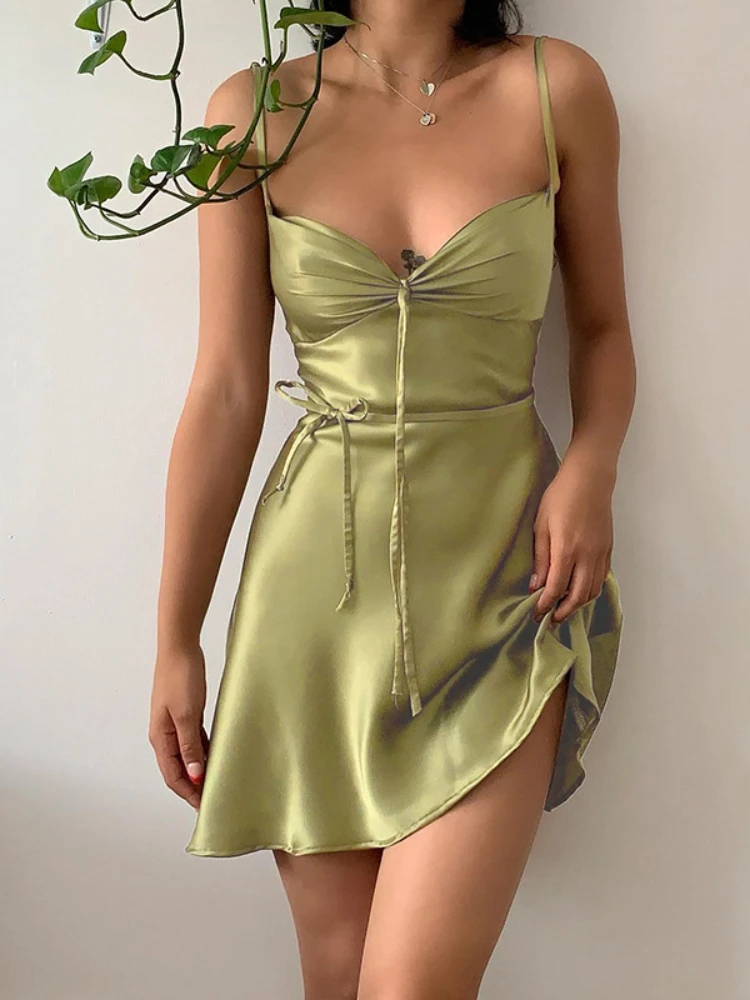 Elegant Party Dresses for Women 2023 Satin Pleated Bow Tie Mini Dresses for Prom Slim Fit High Waist Backless Sexy Party Dress 
Elegant Party Dresses for Women 2023 Satin Pleated Bow Tie Mini Dresses for Prom Slim Fit High Waist Backless Sexy Party Dress