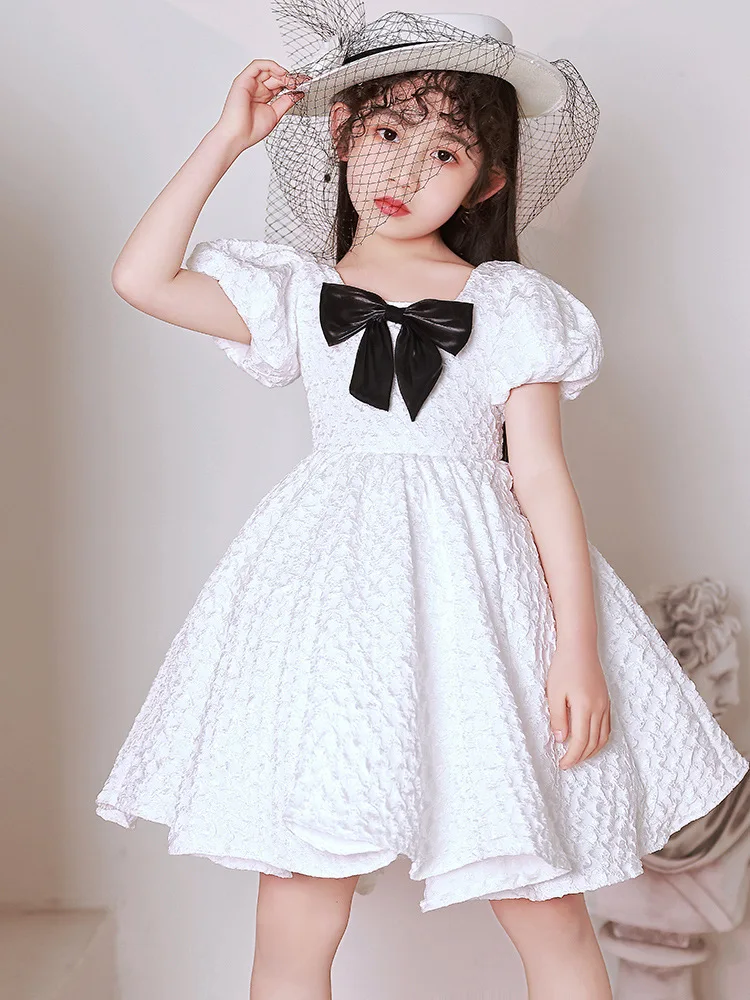 Korean Baby Royal Princess Ball Gown Girls Wedding Bridesmaids Dress with Bow Infant Birthday Christening Luxurious Dresses
Korean Baby Royal Princess Ball Gown Girls Wedding Bridesmaids Dress with Bow Infant Birthday Christening Luxurious Dresses