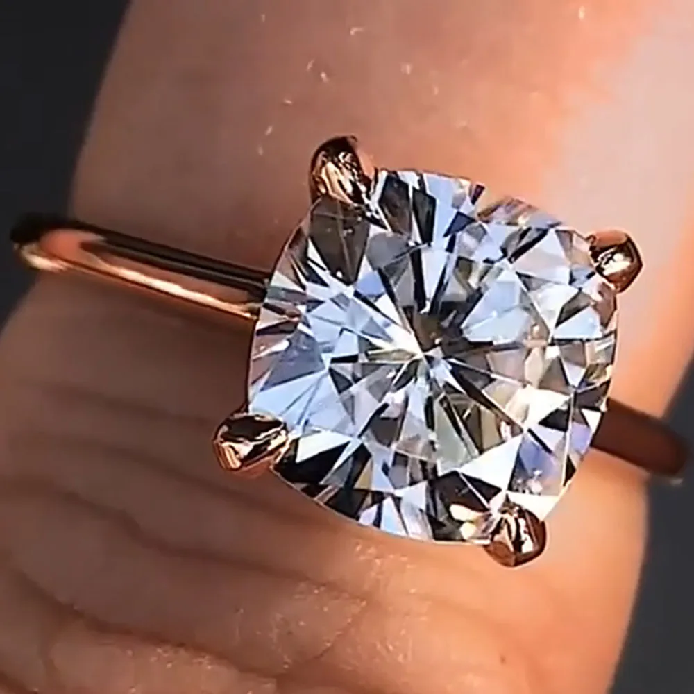 Custom Solid 18K Rose Gold Women Wedding Party Anniversary Engagement Ring 1 2 3 4 5 Ct Cushion Moissanite Diamond Ring Luxury
Custom Solid 18K Rose Gold Women Wedding Party Anniversary Engagement Ring 1 2 3 4 5 Ct Cushion Moissanite Diamond Ring Luxury