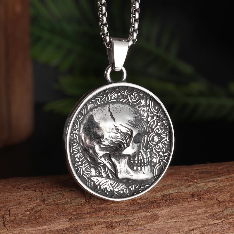 Fashion Retro Double Sided Skull Coin Pendant Pirates of The Caribbean Skull Necklace Men Domineering Biker Rock Party Jewelry
Fashion Retro Double Sided Skull Coin Pendant Pirates of The Caribbean Skull Necklace Men Domineering Biker Rock Party Jewelry