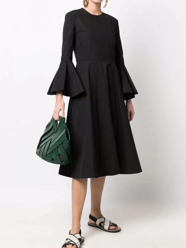 Summer Dresses Woman 2022 O Neck High Waist White Dress Drape Pleated Flare Sleeve Simple Commute Long Dress Female Quality
Summer Dresses Woman 2022 O Neck High Waist White Dress Drape Pleated Flare Sleeve Simple Commute Long Dress Female Quality