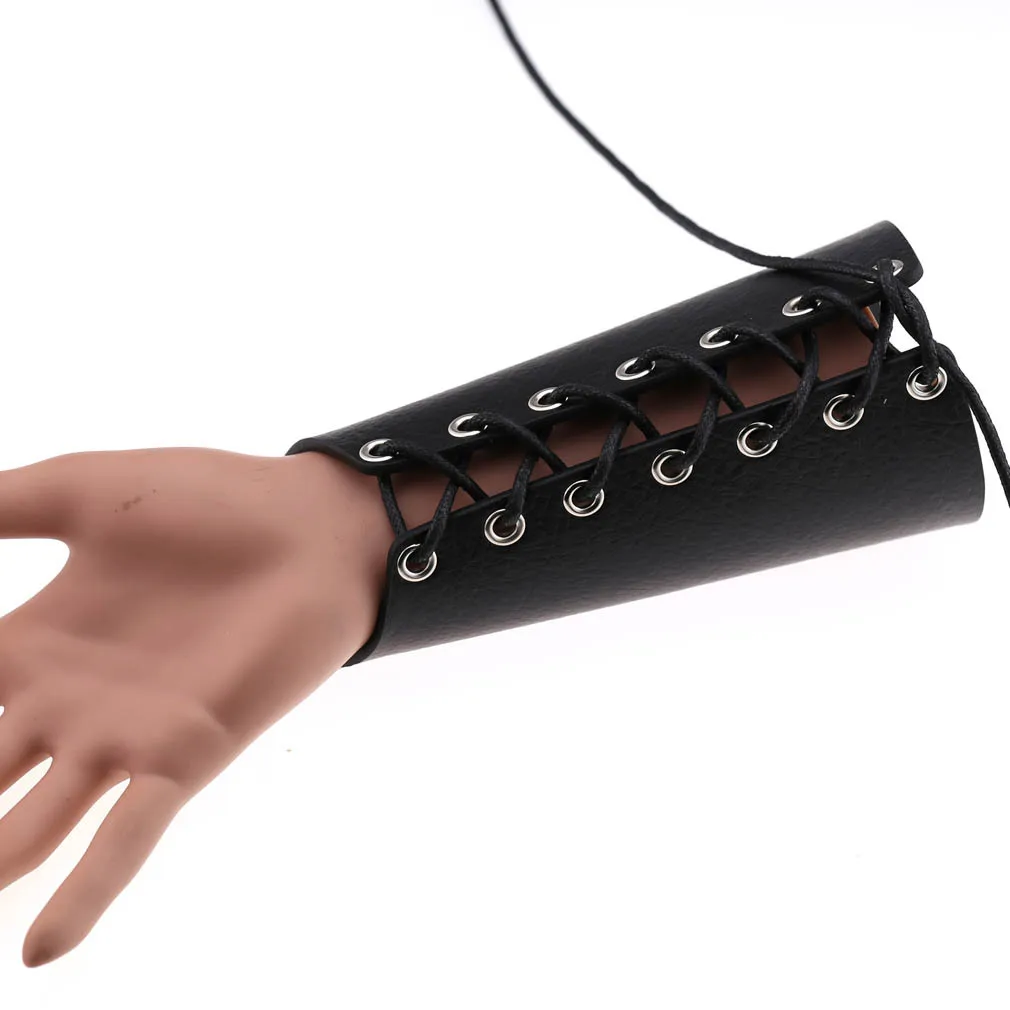 Harajuku Punk Men PU Leather Arm Bracelet Wristband Cosplay Vintage Wide Strap Bracelets Bangles Women Jewelry One Piece Gift
Harajuku Punk Men PU Leather Arm Bracelet Wristband Cosplay Vintage Wide Strap Bracelets Bangles Women Jewelry One Piece Gift