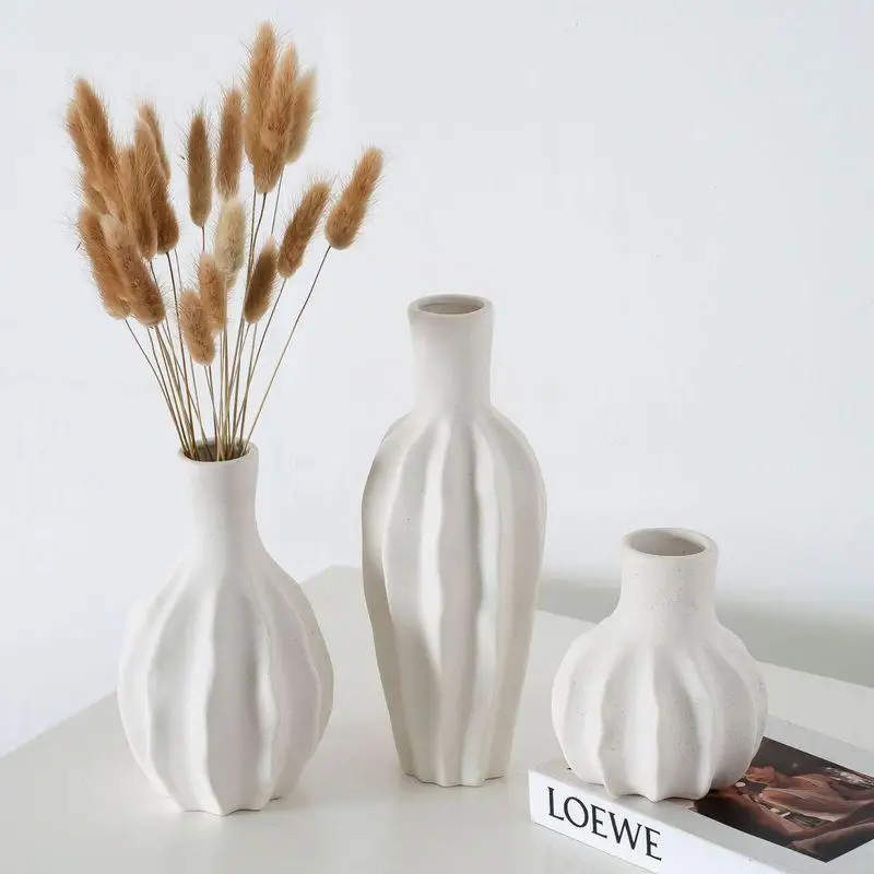 Nordic Style Home Decor Ceramic Hydroponic Vase Simple Office Desktop Accessories Decorative Wrinkle Vase for Dried Flower Gift
Nordic Style Home Decor Ceramic Hydroponic Vase Simple Office Desktop Accessories Decorative Wrinkle Vase for Dried Flower Gift