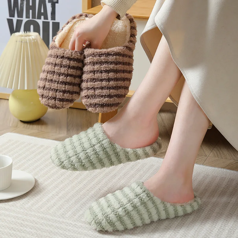 Winter Women Men Plush Slippers Couple Indoors Flannel Warmth Slippers Home Cotton Shoes Faux Suede Sole Silent Bedroom Slippers
Winter Women Men Plush Slippers Couple Indoors Flannel Warmth Slippers Home Cotton Shoes Faux Suede Sole Silent Bedroom Slippers