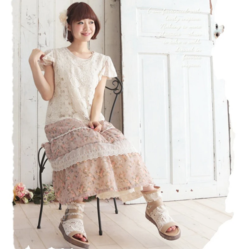 Sweet Mori Girl Women Small Broken Flower Lace Embroidery Elegant Dress Sleeveless Female Clothing Kawaii Princess Dress A008
Sweet Mori Girl Women Small Broken Flower Lace Embroidery Elegant Dress Sleeveless Female Clothing Kawaii Princess Dress A008