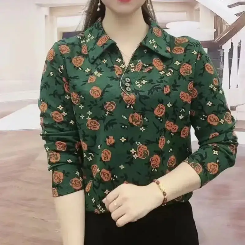 Autumn and Winter Women's Pullover Turn Down Collar Patchwork Printing Button Fashion Casual Elegant Commuter Long Sleeve Tops
Autumn and Winter Women's Pullover Turn Down Collar Patchwork Printing Button Fashion Casual Elegant Commuter Long Sleeve Tops