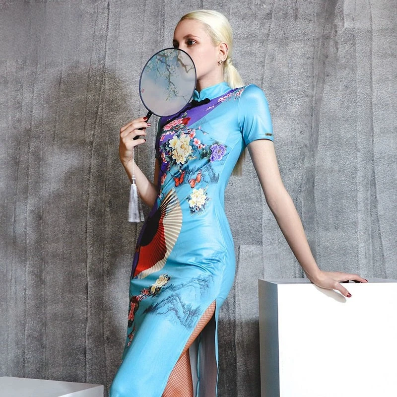 Юбка Qipao для латиноамериканских танцев, улучшенное Платье с принтом для современных танцев
Юбка Qipao для латиноамериканских танцев, улучшенное Платье с принтом для современных танцев