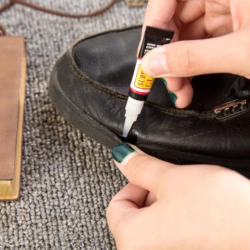 Каким Клеем Можно Заклеить Болоневую Куртку — Krutayakurtka.ru