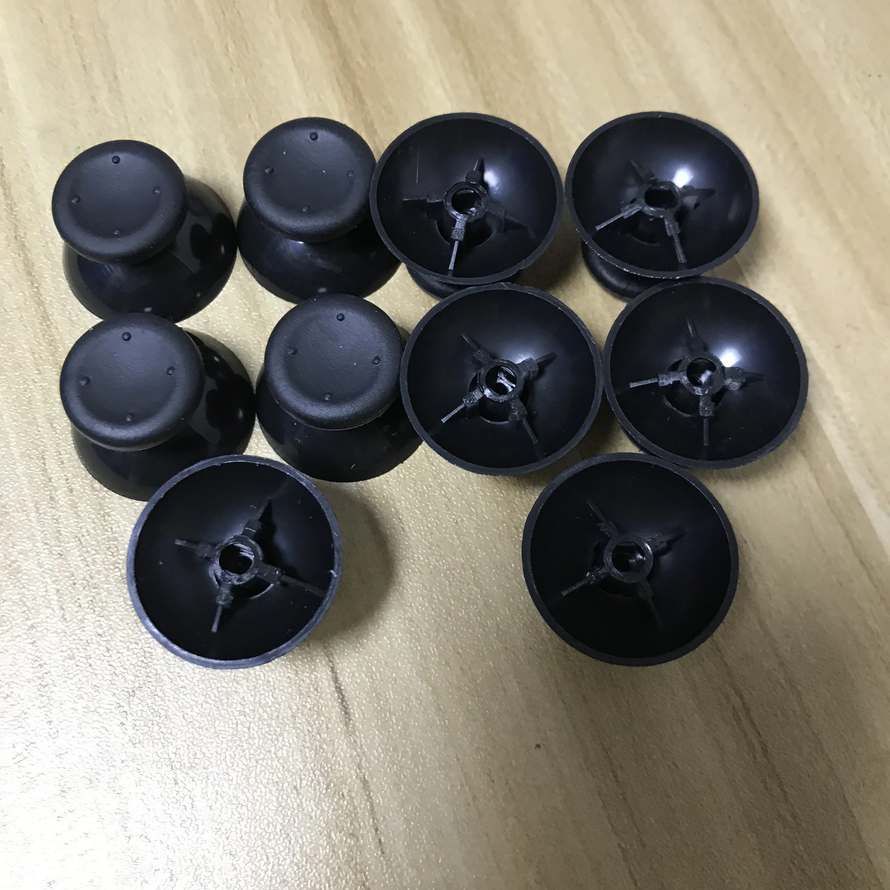 

100pcs/Lot Analog 3D Thumb Sticks Joystick Thumbstick Mushroom Cap Cover For Microsoft Xbox 360 XBOX360 Controller Black