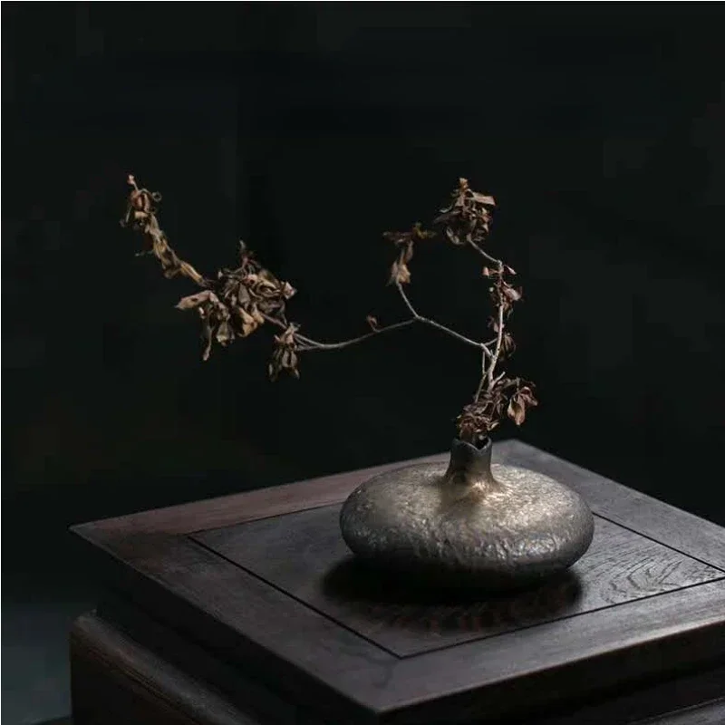 Chinese Living Pottery Retro Ceramic Desktop Room Coarse Ware Bookshelf Ornaments Vase Decoration Flower Home Art
Chinese Living Pottery Retro Ceramic Desktop Room Coarse Ware Bookshelf Ornaments Vase Decoration Flower Home Art