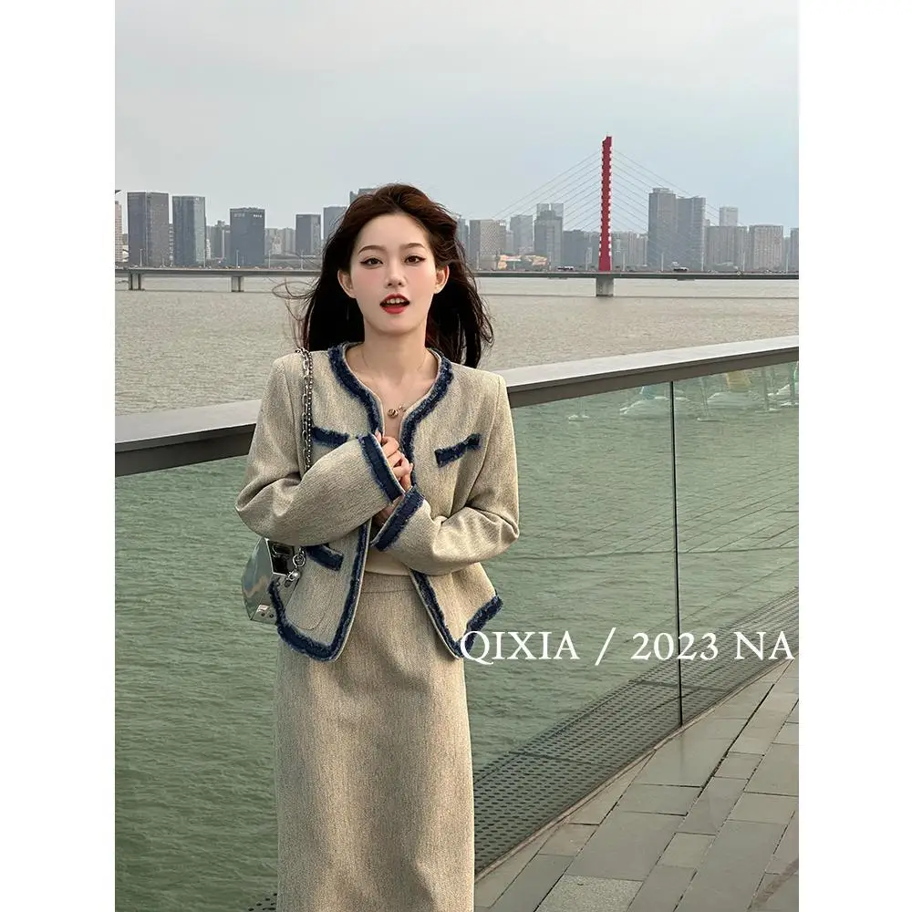UNXX Floral Patchwork Chic Versatile French Open Front Coat + Drape Slit Midi Skirt Set for Autumn Women Female Two Piece
UNXX Floral Patchwork Chic Versatile French Open Front Coat + Drape Slit Midi Skirt Set for Autumn Women Female Two Piece