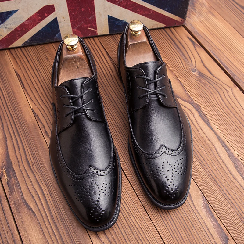 New brogue men's oxford shoes soft sole shoes men's wedding party formal shoes high quality
New brogue men's oxford shoes soft sole shoes men's wedding party formal shoes high quality