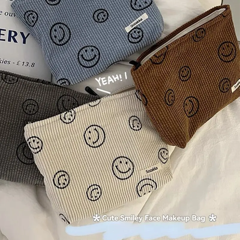 Men And Women New Storage Bag Retro Corduroy Smiley Face Makeup Bag Portable Large Capacity Coin Purse Ins Style
Men And Women New Storage Bag Retro Corduroy Smiley Face Makeup Bag Portable Large Capacity Coin Purse Ins Style