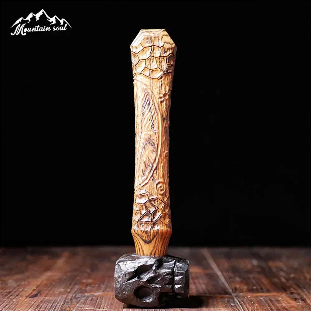 

Luxury Gift Mountain Soul Skull Hand Carved Hammer Outdoor Camping Collectible EDC Decoration