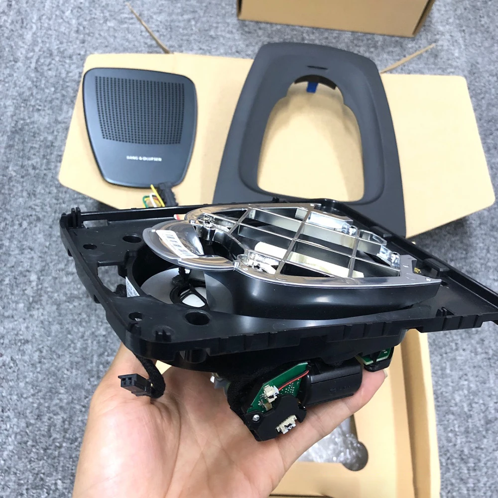Колонки для подъема центральной панели для BMW F10 F11 F18 5 Series 
Колонки для подъема центральной панели для BMW F10 F11 F18 5 Series