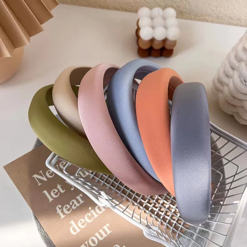 New Spring and Summer Satin Head Pad Head Top Face Small Sponge Thickened Wide-Brimmed Headband Ladies Elegant Hair Accessories
New Spring and Summer Satin Head Pad Head Top Face Small Sponge Thickened Wide-Brimmed Headband Ladies Elegant Hair Accessories