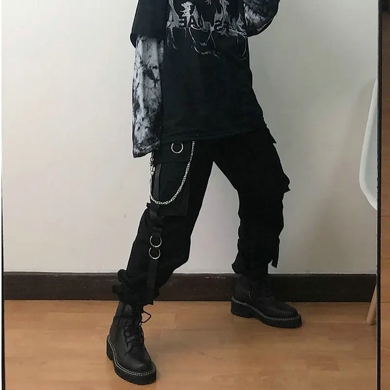 2023 New Streetwear Spring Summer Cargo Pants Women Harajuku Black Elastic Waist Ankle Length Casual Women's Pants WIth Chain
2023 New Streetwear Spring Summer Cargo Pants Women Harajuku Black Elastic Waist Ankle Length Casual Women's Pants WIth Chain