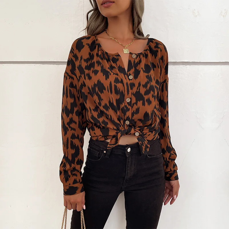 Shirts For Women 2022 Autumn Winter Leopard Printed Round Neck Long Sleeved Single Breasted Casual Shirt Top Female S-XL
Shirts For Women 2022 Autumn Winter Leopard Printed Round Neck Long Sleeved Single Breasted Casual Shirt Top Female S-XL