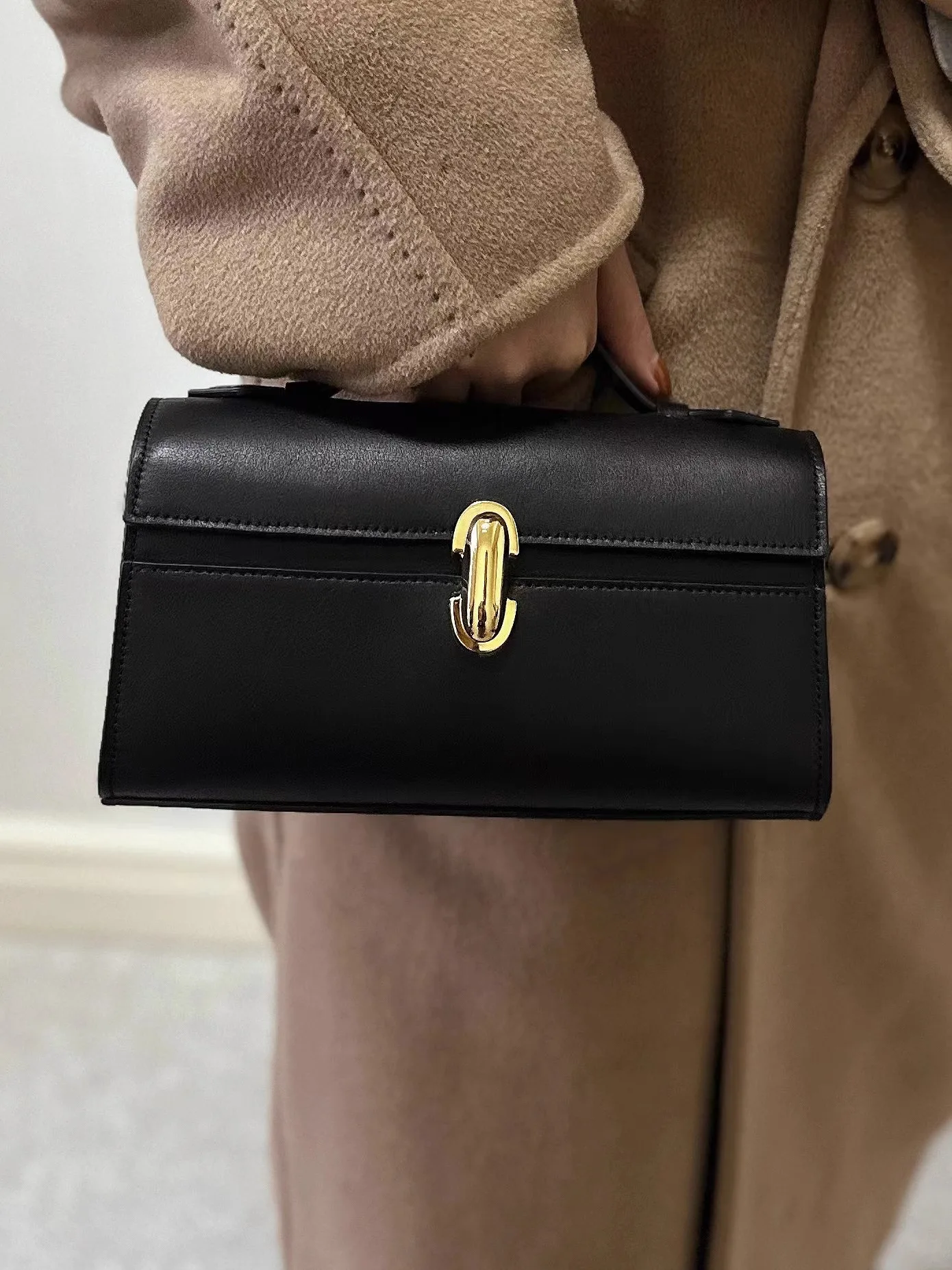 Savet Leather Handle Small Square Bag French Simple Cowhide Premium Feel Handbag
Savet Leather Handle Small Square Bag French Simple Cowhide Premium Feel Handbag
