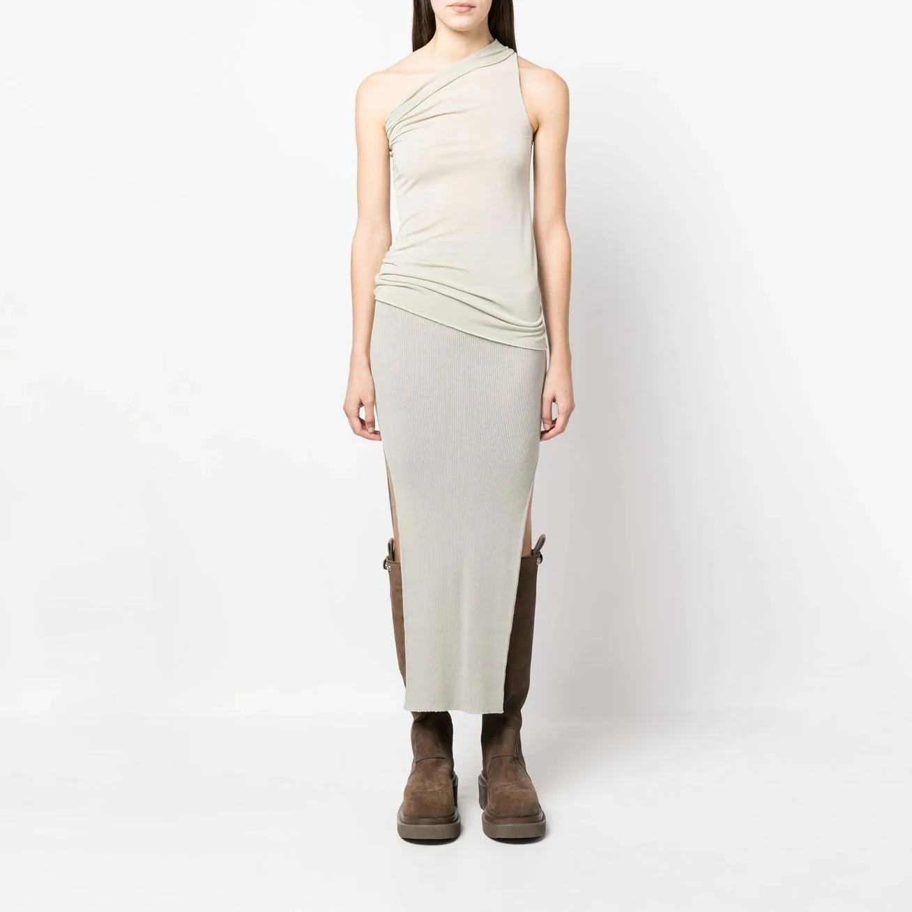 Fashion high street asymmetric tank top y2k simple sleeveless slouchy knitted cotton T-shirt comfortable short Top women
Fashion high street asymmetric tank top y2k simple sleeveless slouchy knitted cotton T-shirt comfortable short Top women