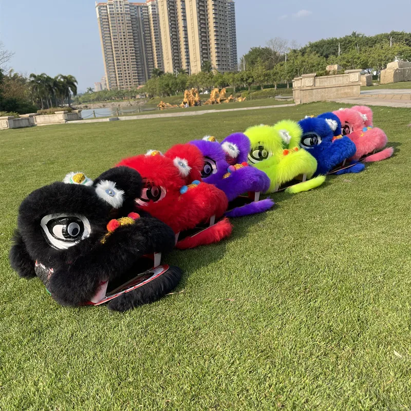Head Sequins Senior Wool Lion Dance Accessories Chinese Traditional Folk Performance Props Children Lion Dance Head 30*29*30cm
Head Sequins Senior Wool Lion Dance Accessories Chinese Traditional Folk Performance Props Children Lion Dance Head 30*29*30cm