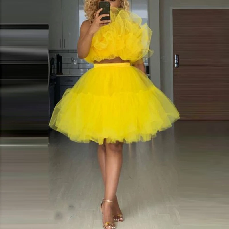 Photo Shoot Lush Women Dress Off Shoulder 2 Pieces Short Party Dresses robe de soiree Yellow Ruffle Tulle Prom Gowns
Photo Shoot Lush Women Dress Off Shoulder 2 Pieces Short Party Dresses robe de soiree Yellow Ruffle Tulle Prom Gowns
