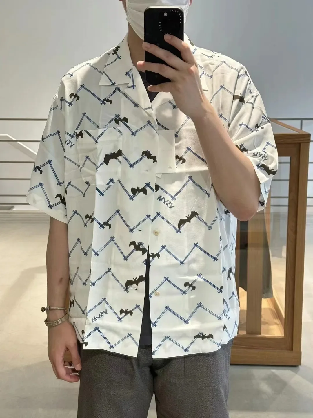 

New Visvim 23SS Japanese Couple Casual Hawaiian Printed Bat Short Sleeved Cardigan Shirt for Men