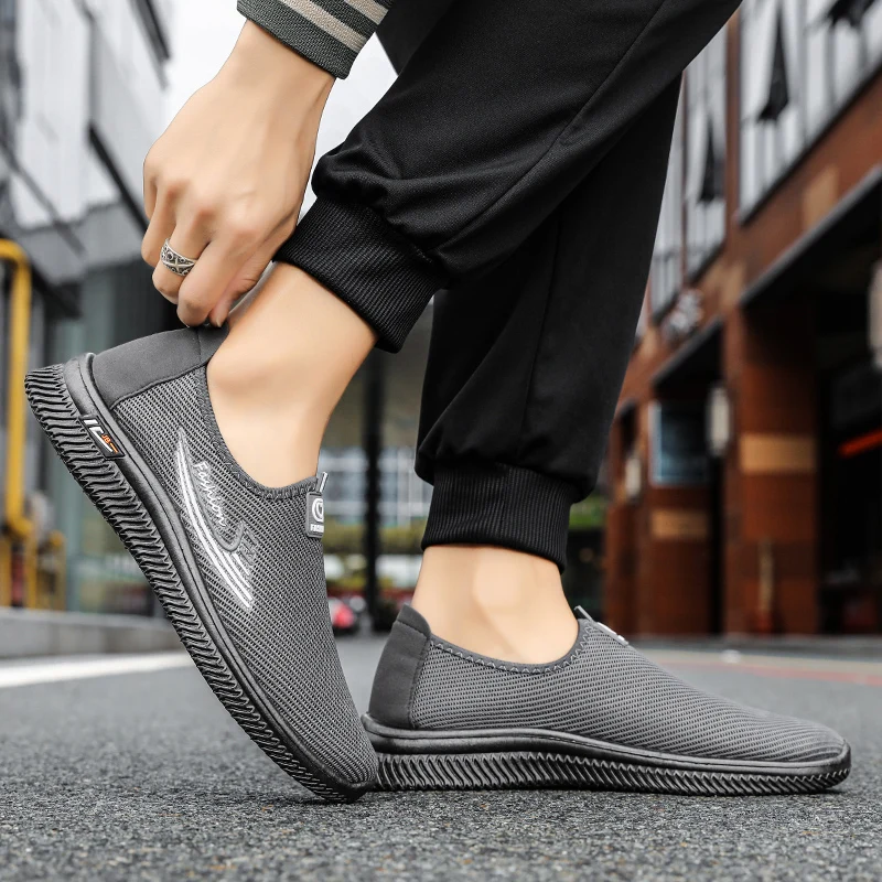 Men Trend Sport Shoes Lightweight Running Sneakers Men Walking Casual Breathable Loafers Non-slip Comfortable Male Driving Shoes 
Men Trend Sport Shoes Lightweight Running Sneakers Men Walking Casual Breathable Loafers Non-slip Comfortable Male Driving Shoes