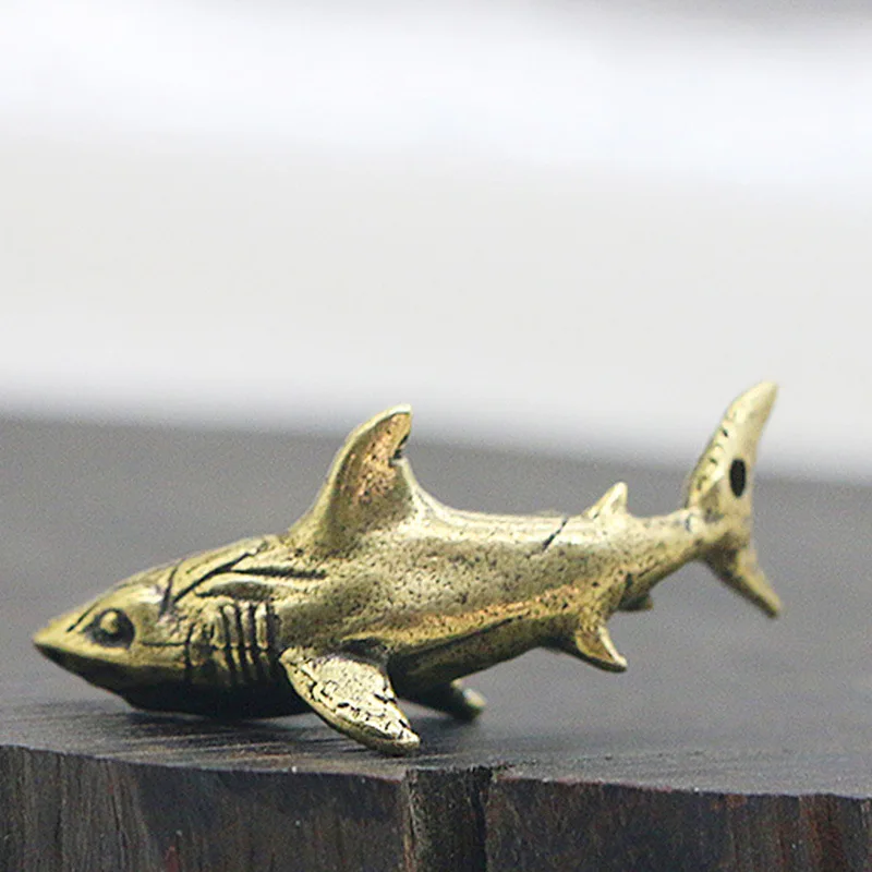 1Pcs Miniatures Brass Shark Animal Figurines,Brass Shark Decor Statue Ornament for Animal Sculpture Lucky for Collectibles Gift
1Pcs Miniatures Brass Shark Animal Figurines,Brass Shark Decor Statue Ornament for Animal Sculpture Lucky for Collectibles Gift