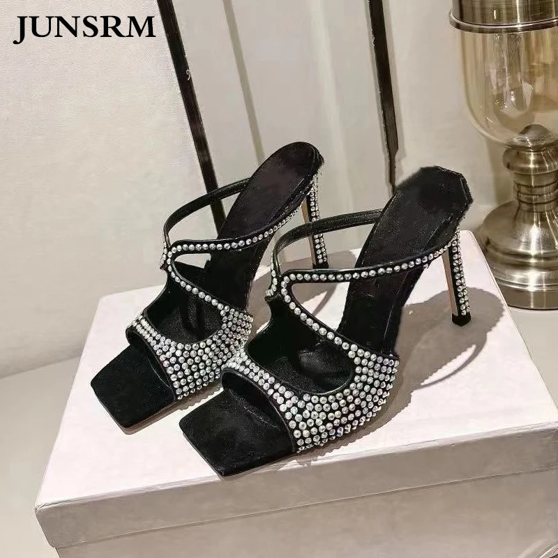 Square Head Gold Sequins Ankle Buckle Summer Sexy Sandals Rhinestones Cross Straps Rome Sandals Fashion Elegant Banquet Shoes
Square Head Gold Sequins Ankle Buckle Summer Sexy Sandals Rhinestones Cross Straps Rome Sandals Fashion Elegant Banquet Shoes