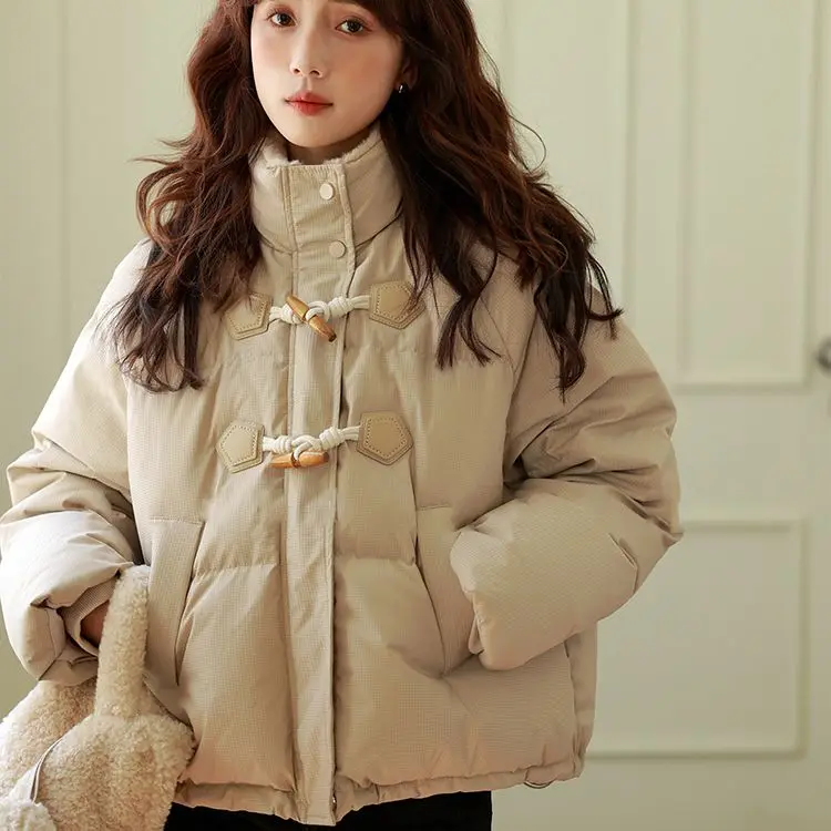 Women's Fashion Winter Down Cotton Jacket 2023 New Cotton-Padded Clothes Female Korean Style Loose Overcoat Tops Bread Coat O104
Women's Fashion Winter Down Cotton Jacket 2023 New Cotton-Padded Clothes Female Korean Style Loose Overcoat Tops Bread Coat O104