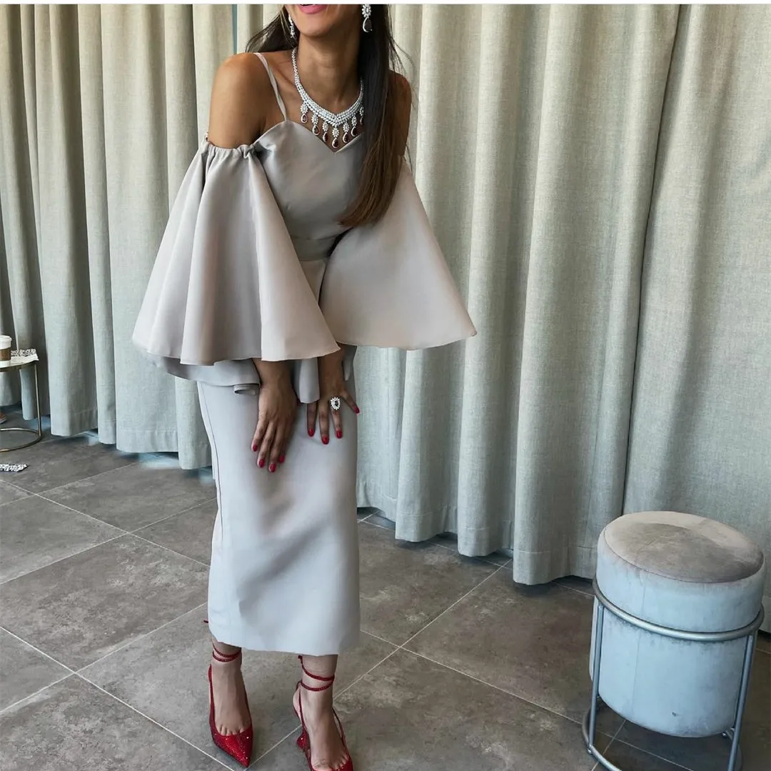 Elegant Short Silver Sweetheart Prom Dresses With Slit Sheath Spaghetti Tea Length Formal Occasion Evening Dress for Women
Elegant Short Silver Sweetheart Prom Dresses With Slit Sheath Spaghetti Tea Length Formal Occasion Evening Dress for Women