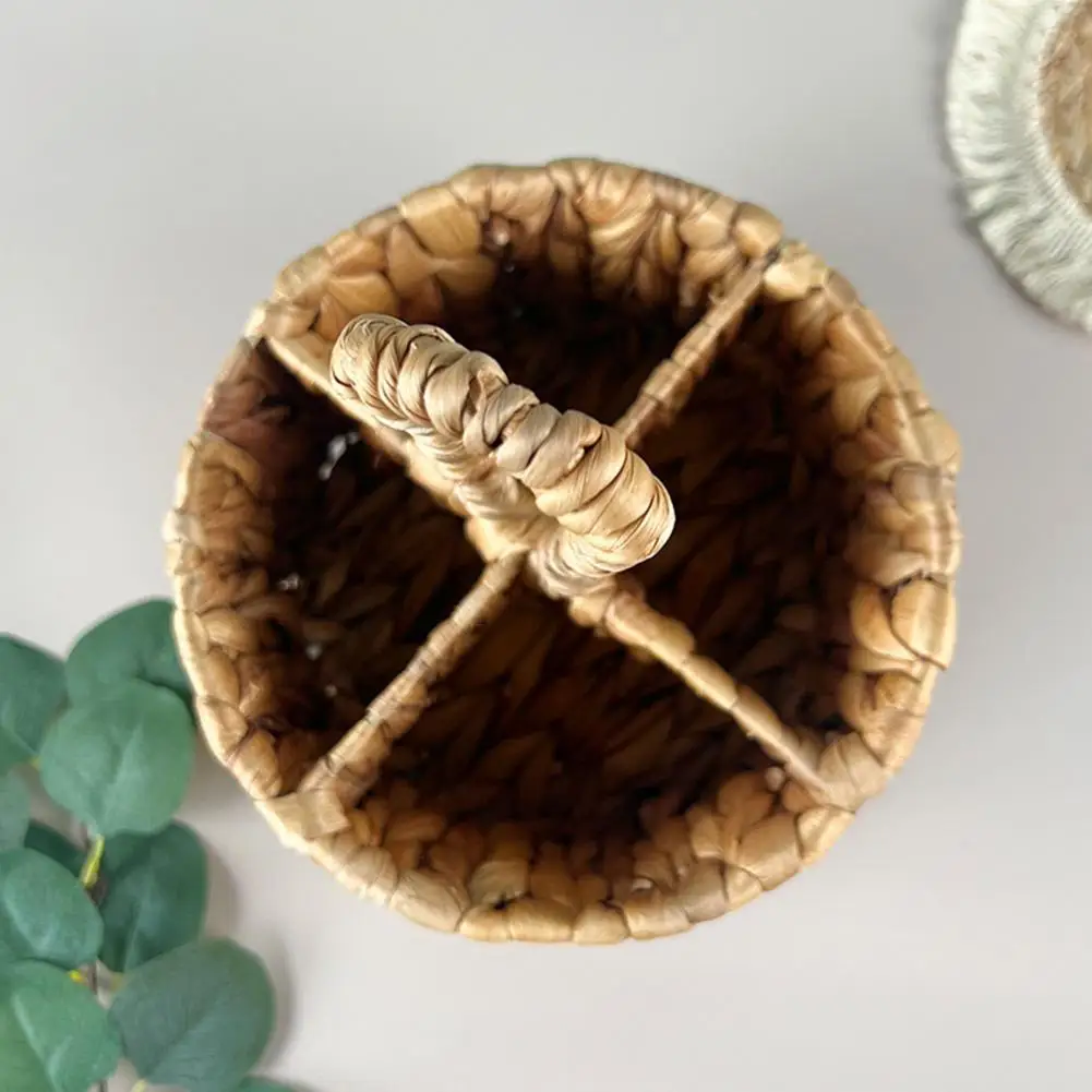 Earthy Tones Decor Basket Portable Flower Basket Weed Braided Makeup Brush Organizer with Four Compartments for Kitchen Utensils
Earthy Tones Decor Basket Portable Flower Basket Weed Braided Makeup Brush Organizer with Four Compartments for Kitchen Utensils