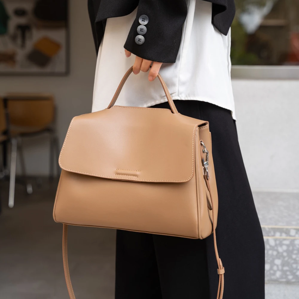 

Leather Women's Bag Fashion Women's Cowhide Horizontal Square Handbag All Fashion Single Shoulder Crossbody Bag Simple Commuting