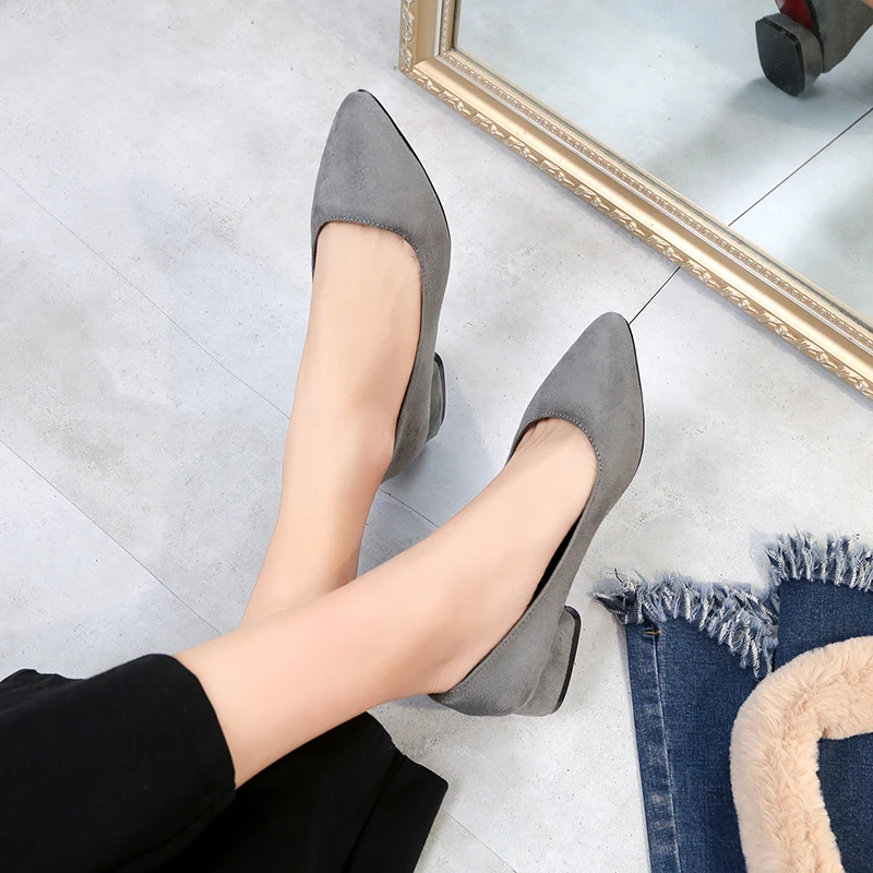 New Women's Elegant Casual Office Red Black Shoes Ladies Thick Heel Woman Slip-on Pointed Toe Fashion Dress Party Pumps 
New Women's Elegant Casual Office Red Black Shoes Ladies Thick Heel Woman Slip-on Pointed Toe Fashion Dress Party Pumps