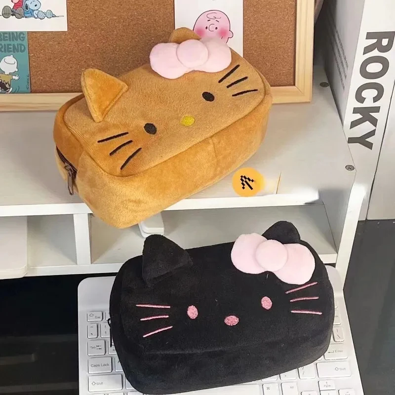 Hello Kitty, плюшевый карандаш, искусственная кожа, белая, черная, коричневая косметичка Sanrio, вместительная косметичка, кошелек для карандашей
Hello Kitty, плюшевый карандаш, искусственная кожа, белая, черная, коричневая косметичка Sanrio, вместительная косметичка, кошелек для карандашей