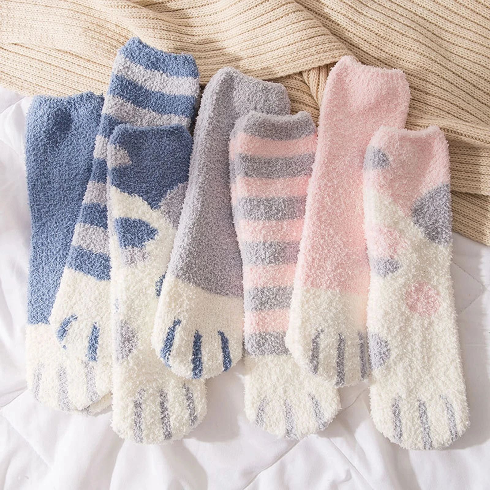 New Women Coral Fleece Socks Kawaii Cat Claws Socks Winter Thick Warm Mid-Thigh Snow Socks Cute Cat Paws Floor Socks
New Women Coral Fleece Socks Kawaii Cat Claws Socks Winter Thick Warm Mid-Thigh Snow Socks Cute Cat Paws Floor Socks