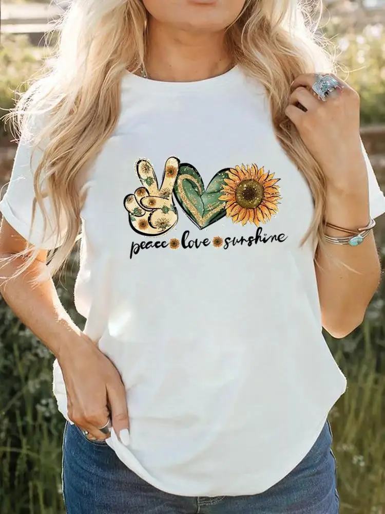 Tee Print Women Summer Cartoon Shirt Female Love Heart Flower 90s Trend Short Sleeve T Top T-shirts Graphic Fashion Clothing
Tee Print Women Summer Cartoon Shirt Female Love Heart Flower 90s Trend Short Sleeve T Top T-shirts Graphic Fashion Clothing