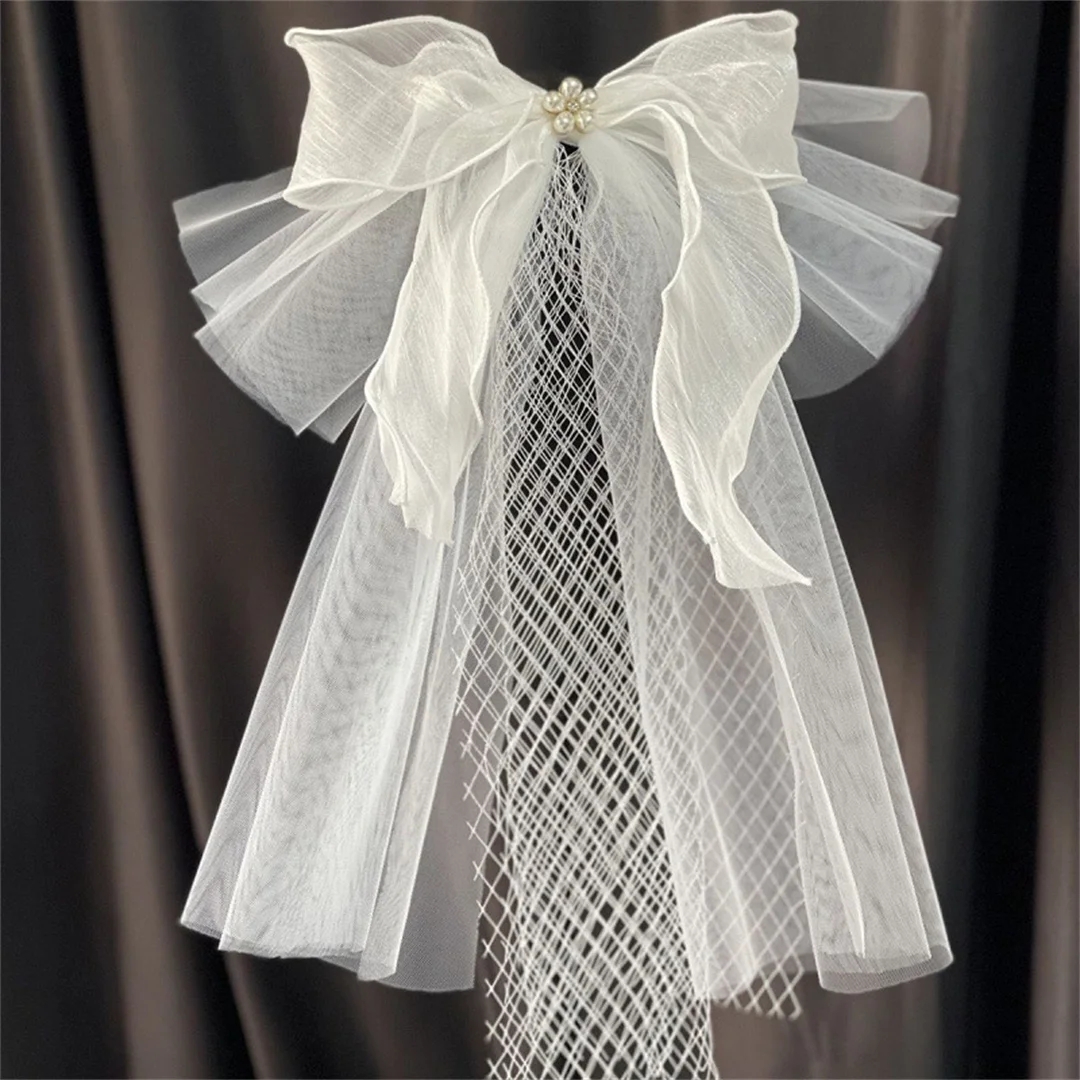

Veil Short white bride wedding theme yarn veil fairy forest series Internet celebrity photo prop pearl headdress