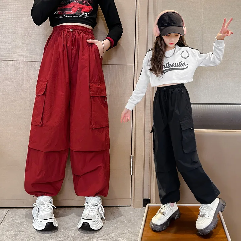 Fashion Cargo Pants for Girls Drawstring Design with Pocket Casual Sport Trousers Elastic Waist Cotton Kids New Autumn Sweatpant
Fashion Cargo Pants for Girls Drawstring Design with Pocket Casual Sport Trousers Elastic Waist Cotton Kids New Autumn Sweatpant